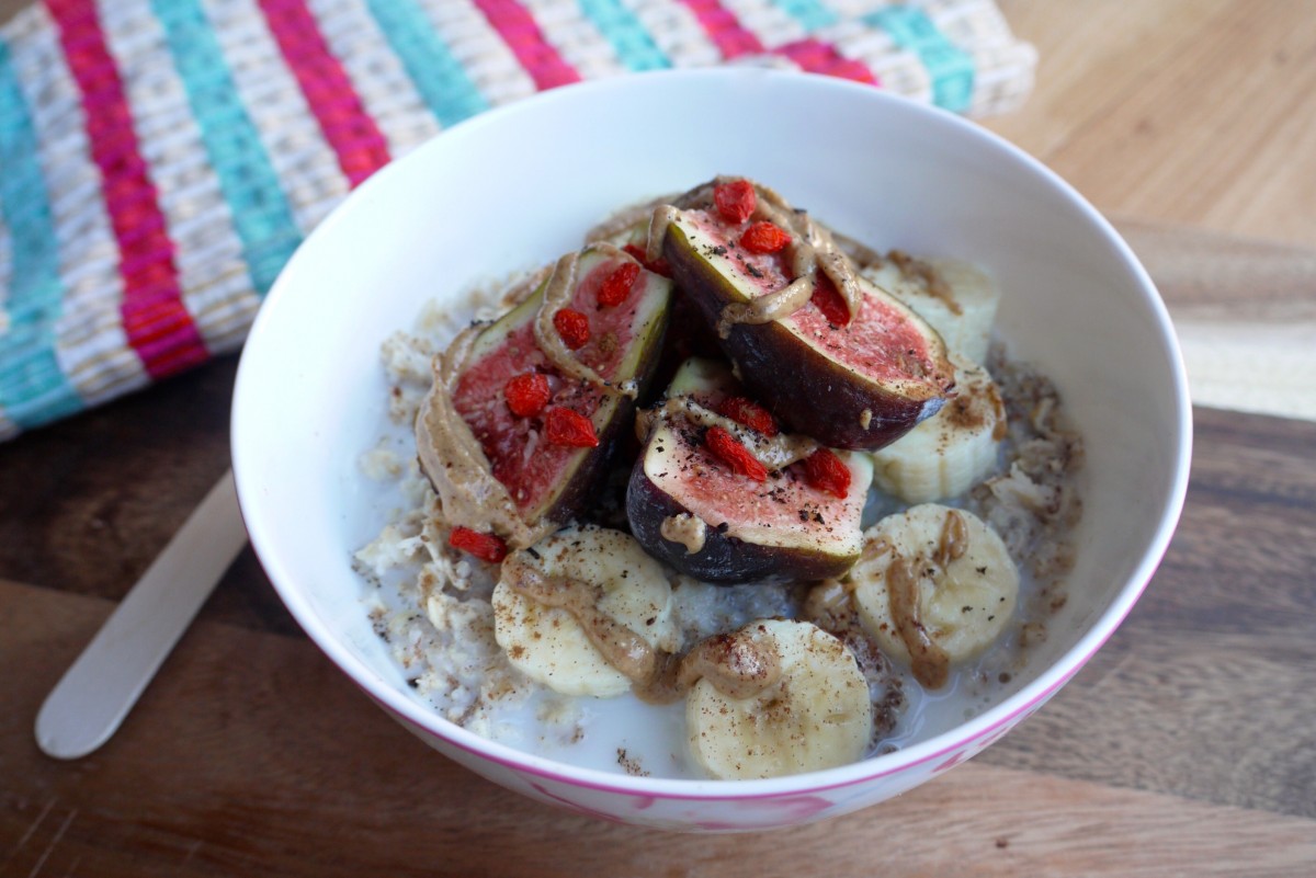 Creamy coconut and Fig Porridge