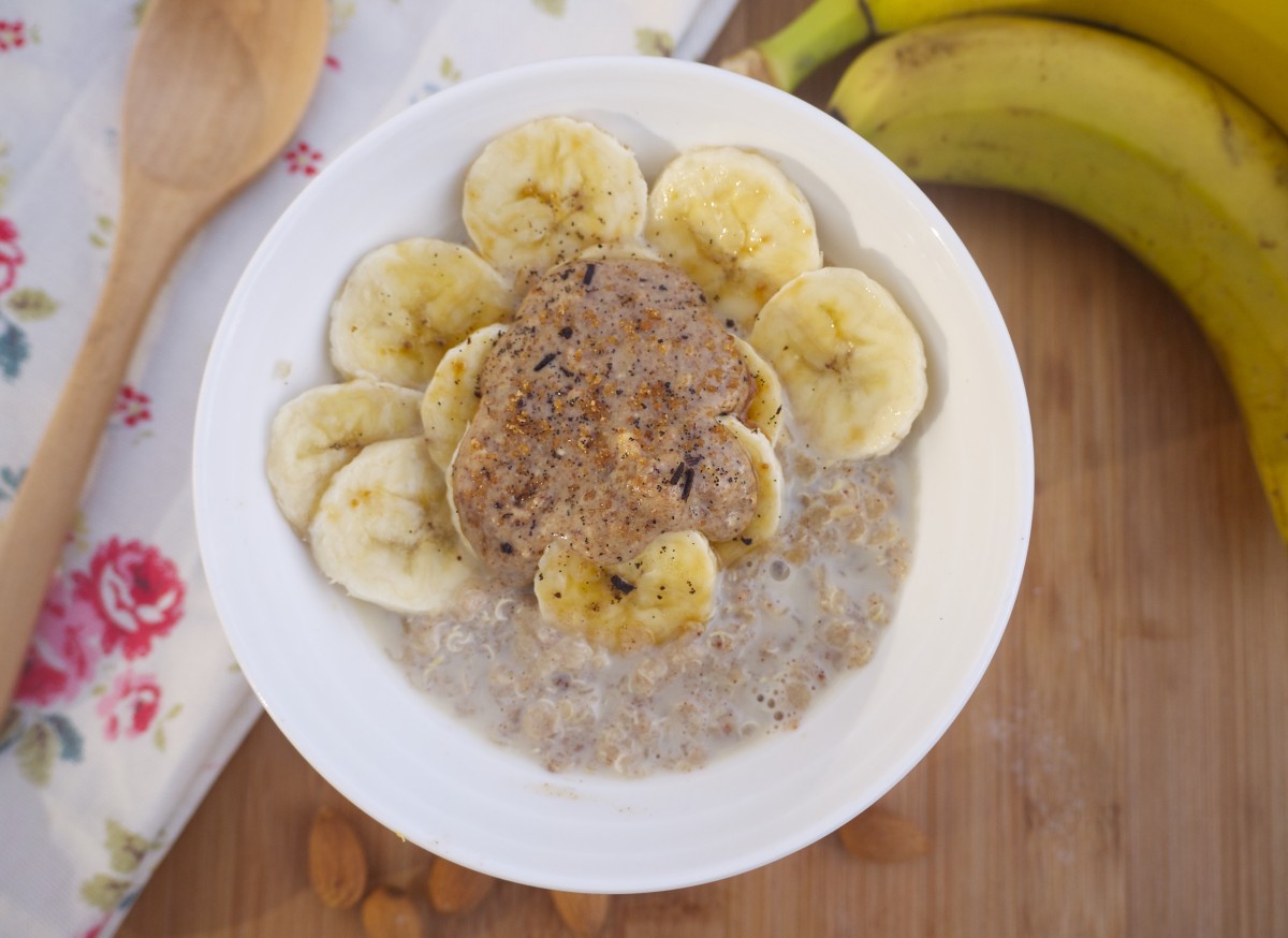 Chai-Spiced Vanilla Quinoa Porridge