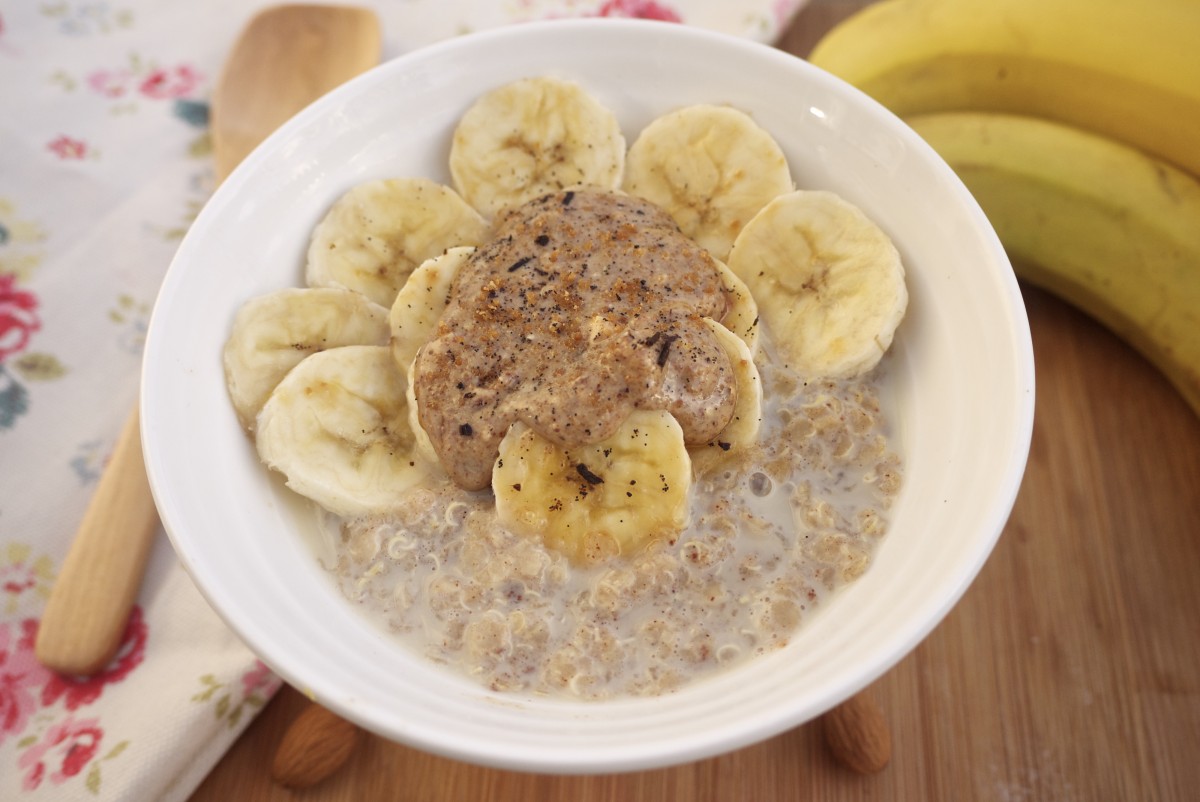 Chai-Spiced Vanilla Quinoa Porridge