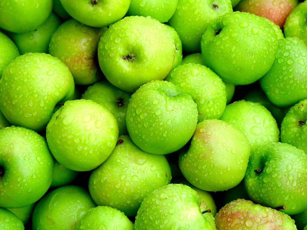 green apples