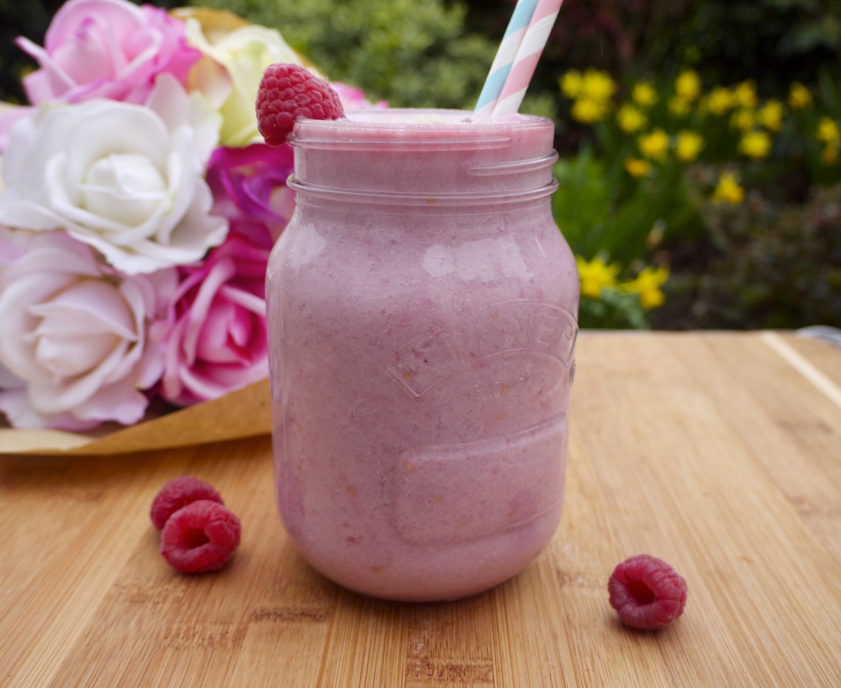 Raspberry Shortbread Smoothie