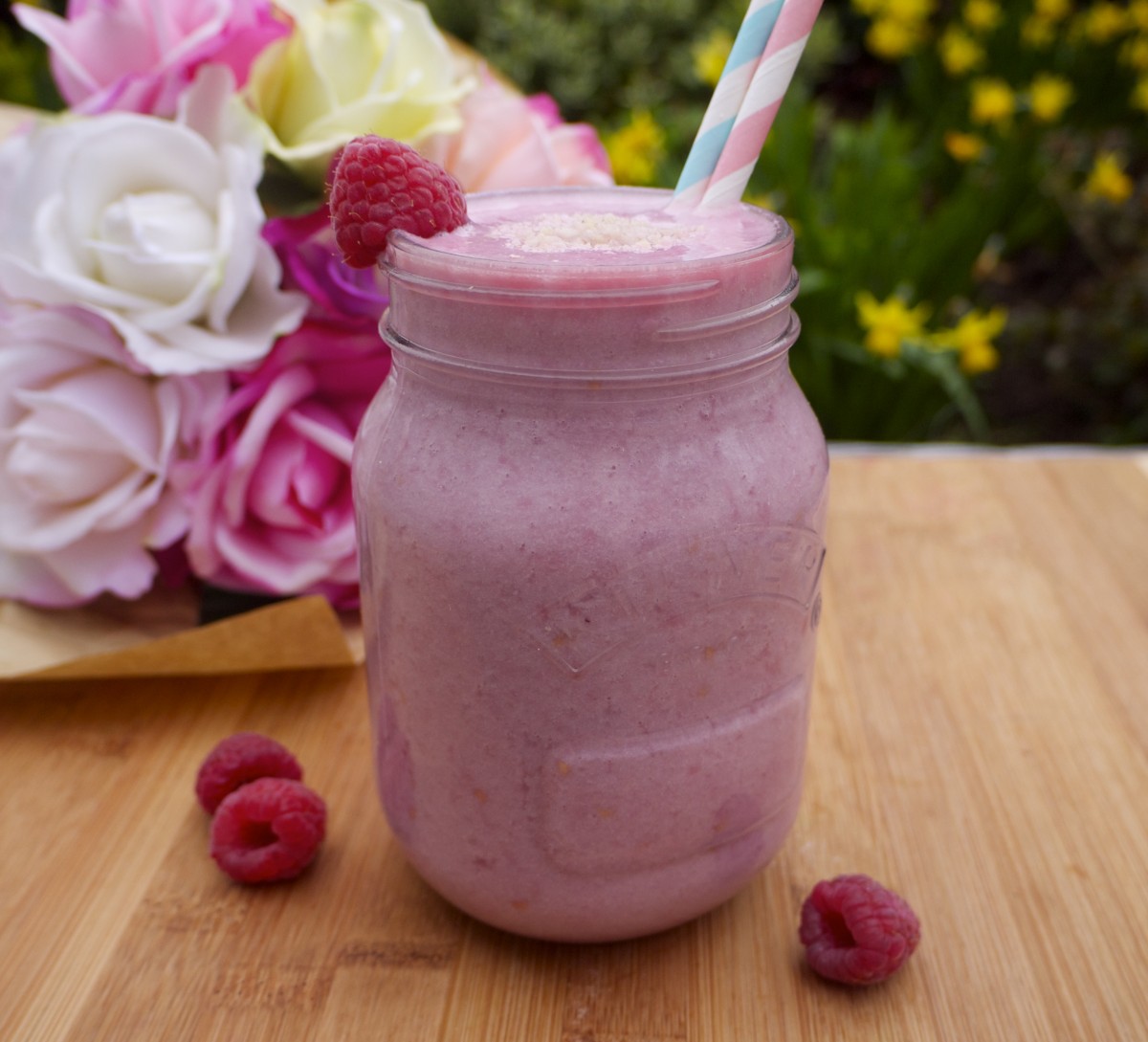 Raspberry Shortbread Smoothie