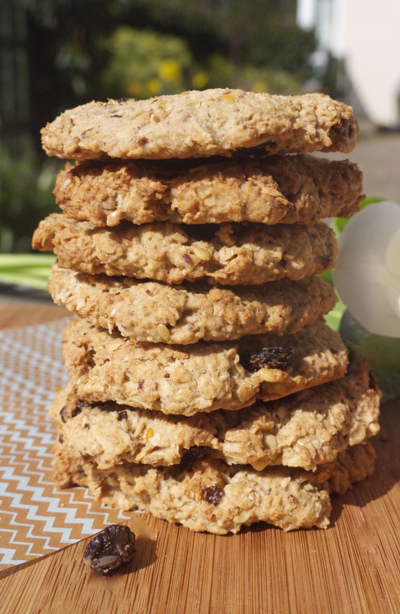 Hazelnut and Raisin Cookies