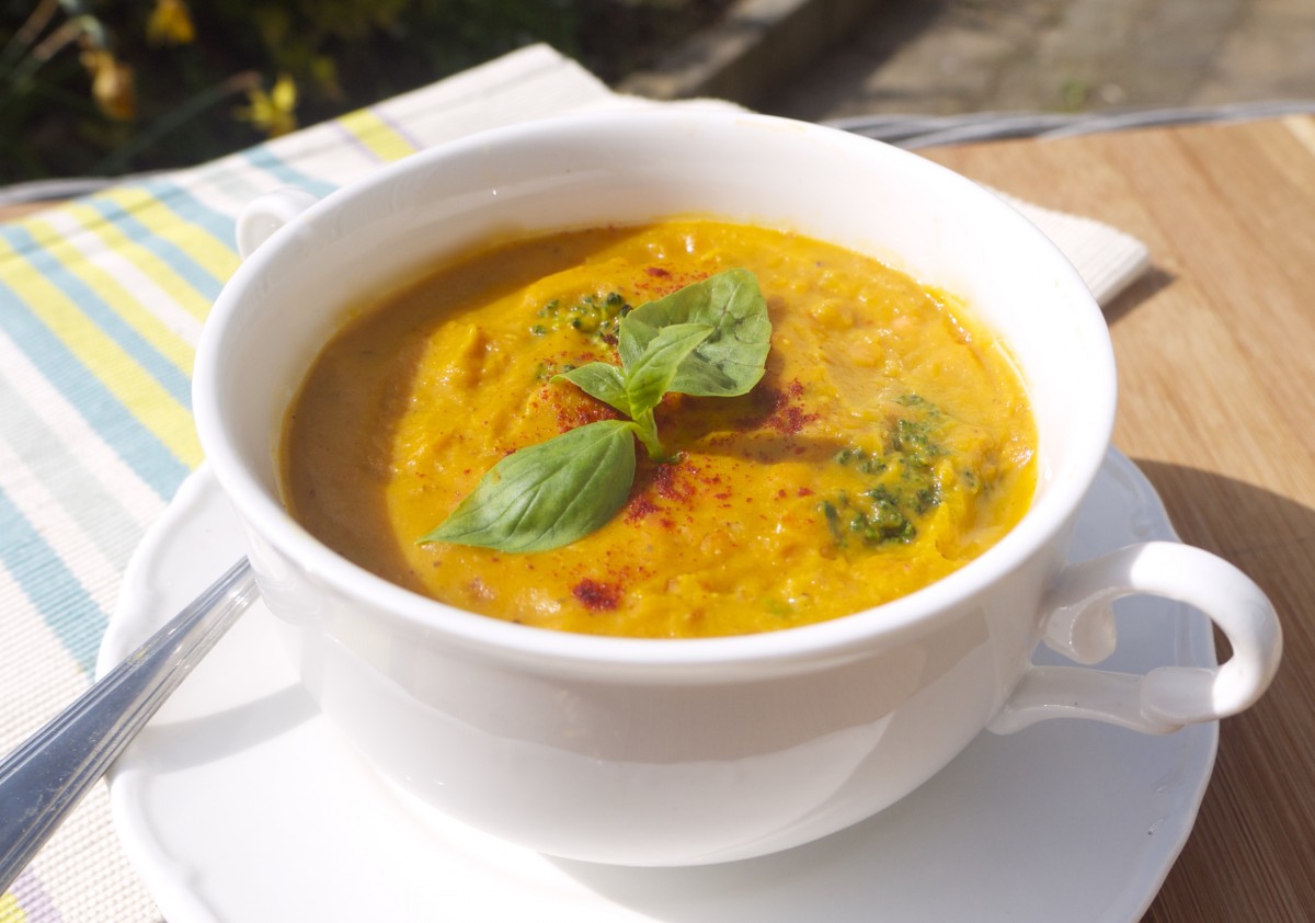 Cheesy Broccoli, Butternut and Red Lentil Soup