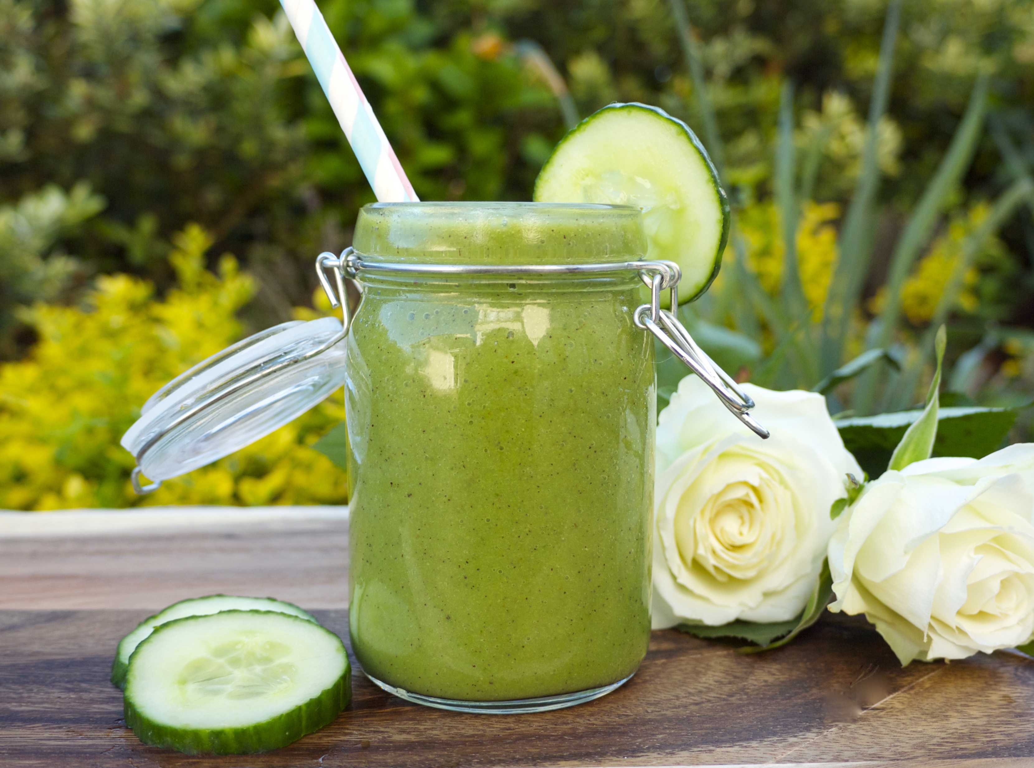 Kiwi-Cucumber Cooler - Rosanna Davison Nutrition