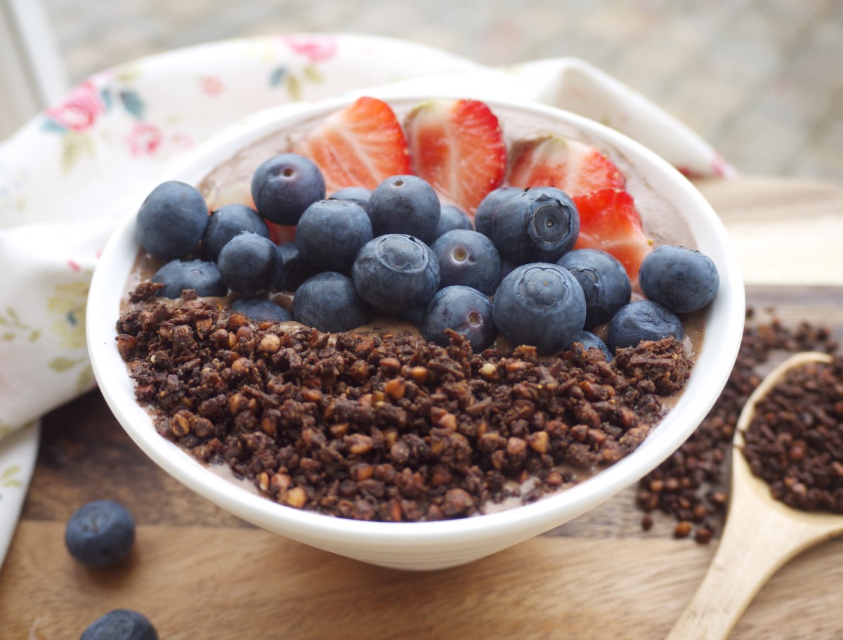 Choco-Chia Smoothie Bowl with Chocolate Buckwheat Granola 