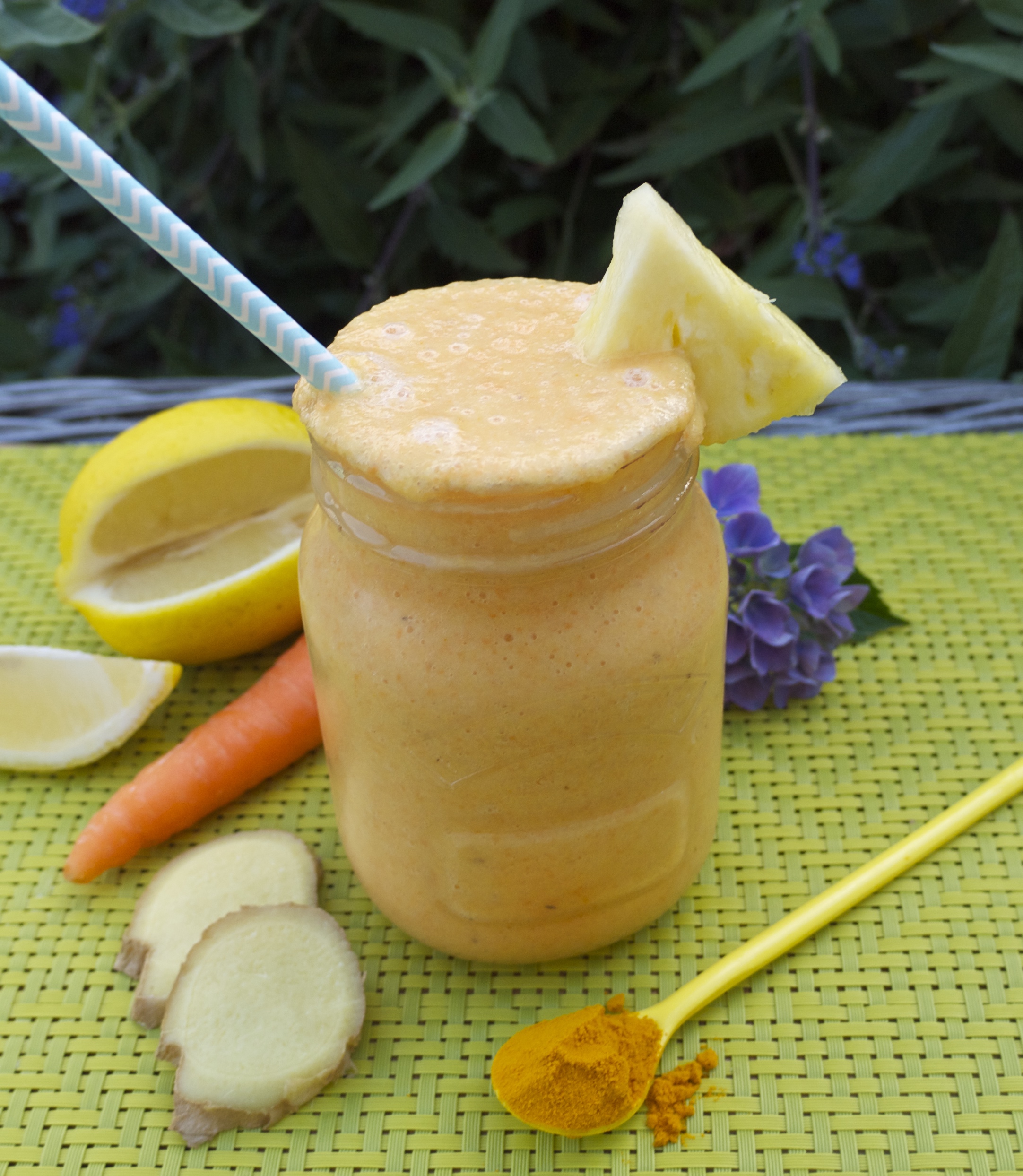 AntiInflammatory Carrot, Ginger and Turmeric Smoothie Rosanna