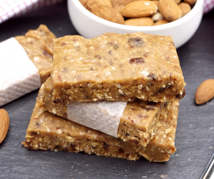 Nutty NoBake Vanilla Protein Bars Rosanna Davison Nutrition