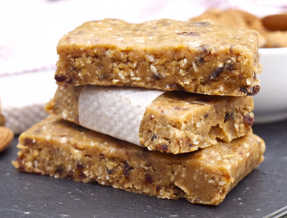 Nutty NoBake Vanilla Protein Bars Rosanna Davison Nutrition