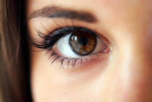 brown-eyes