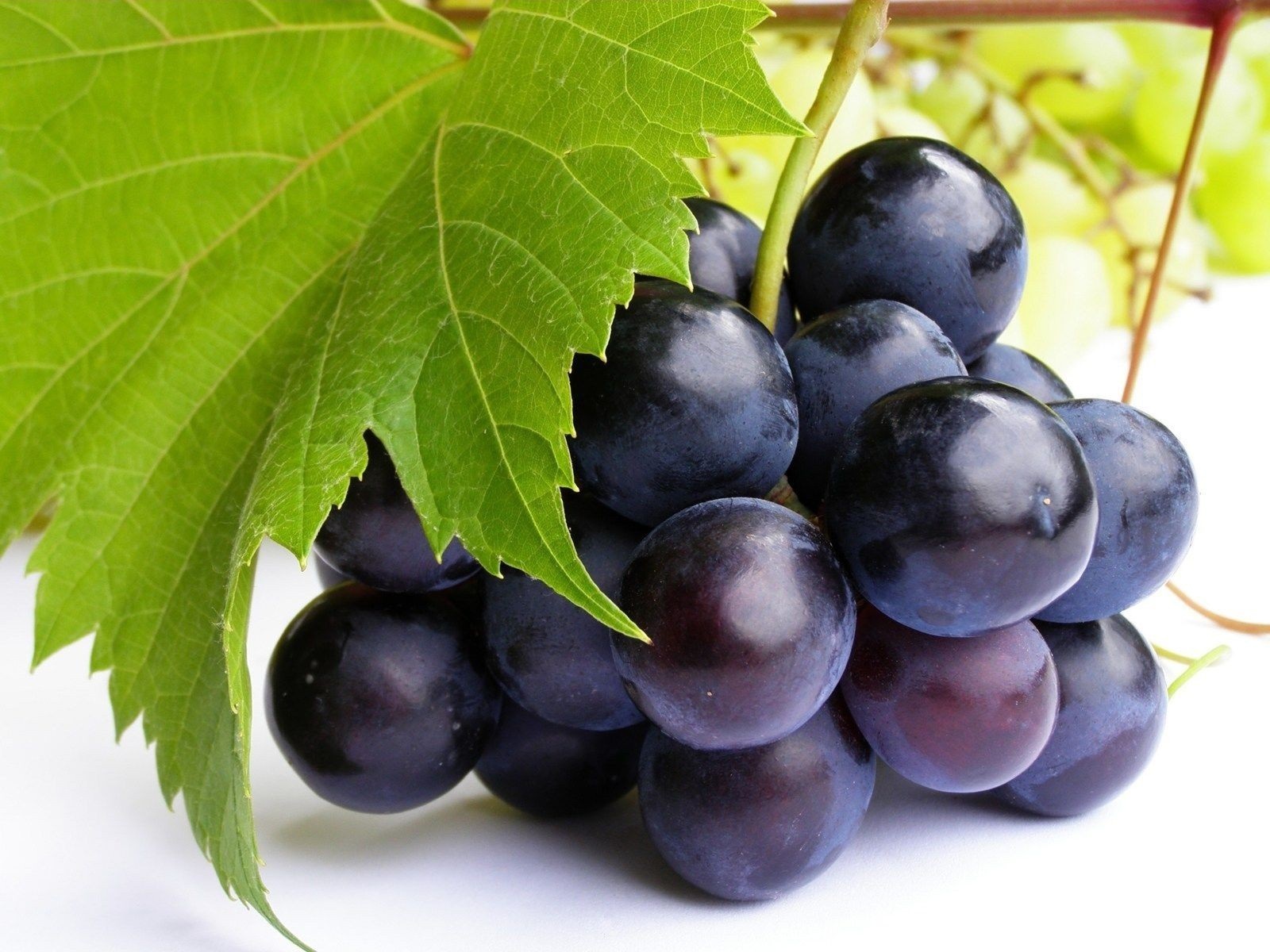 Black-grapes