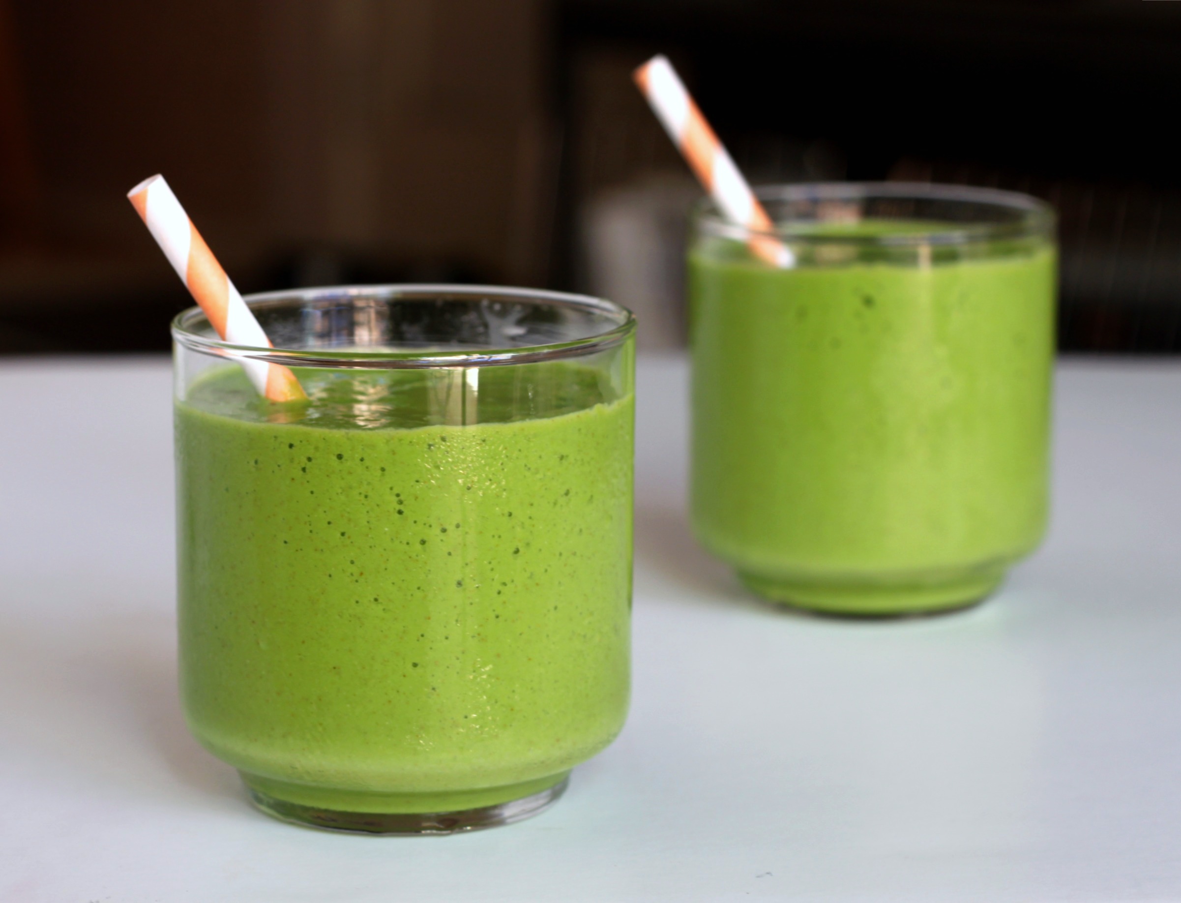 Tropical-green-smoothie-3
