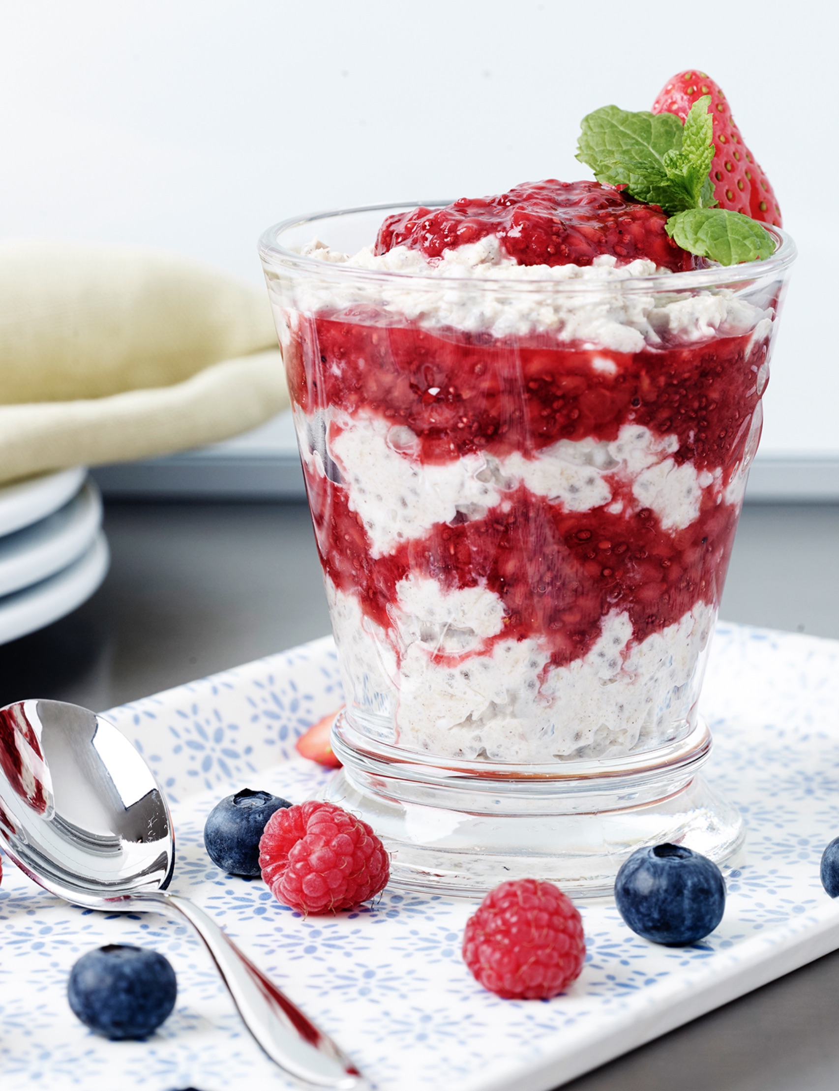 EYB Chia Oat Parfait