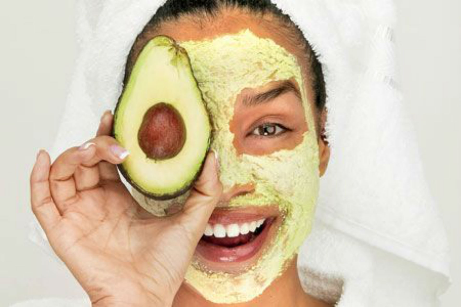 DIY Beauty: Anti-Inflammatory Avocado Face Mask - Rosanna Davison Nutrition