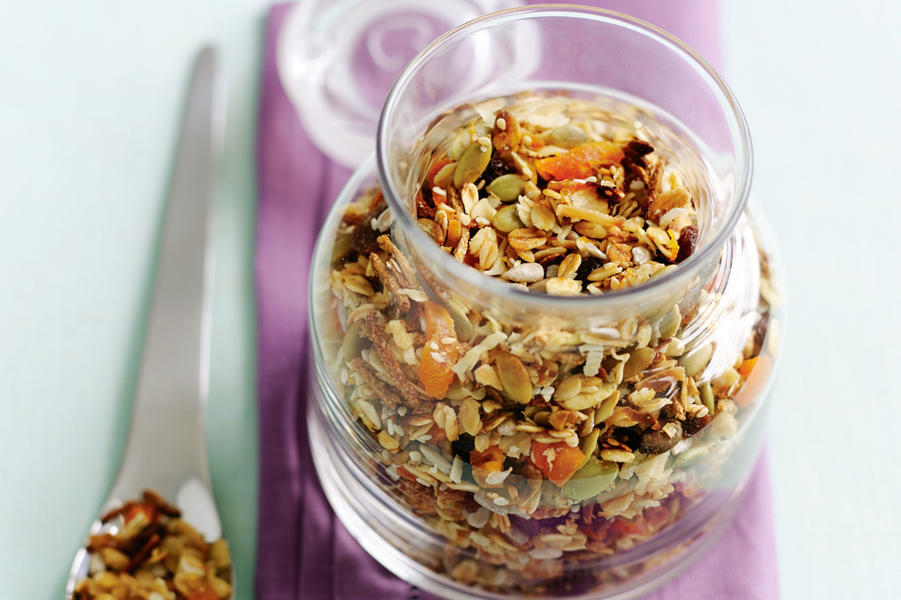 oven-baked-muesli-49706-1