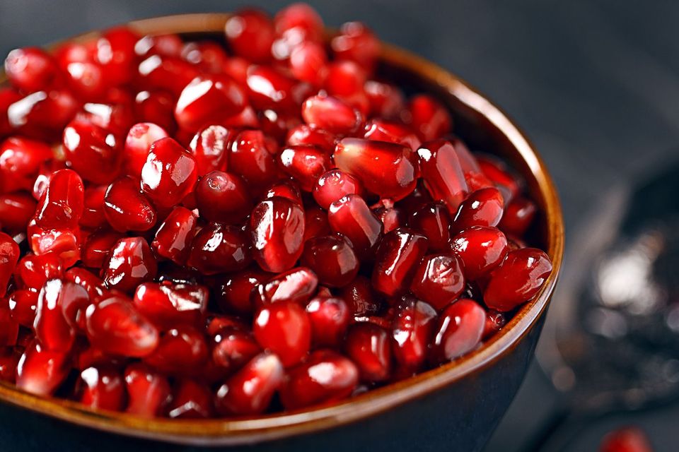 Pomegranate-seeds-GettyImages-700832551-58c076183df78c353ccefa2e
