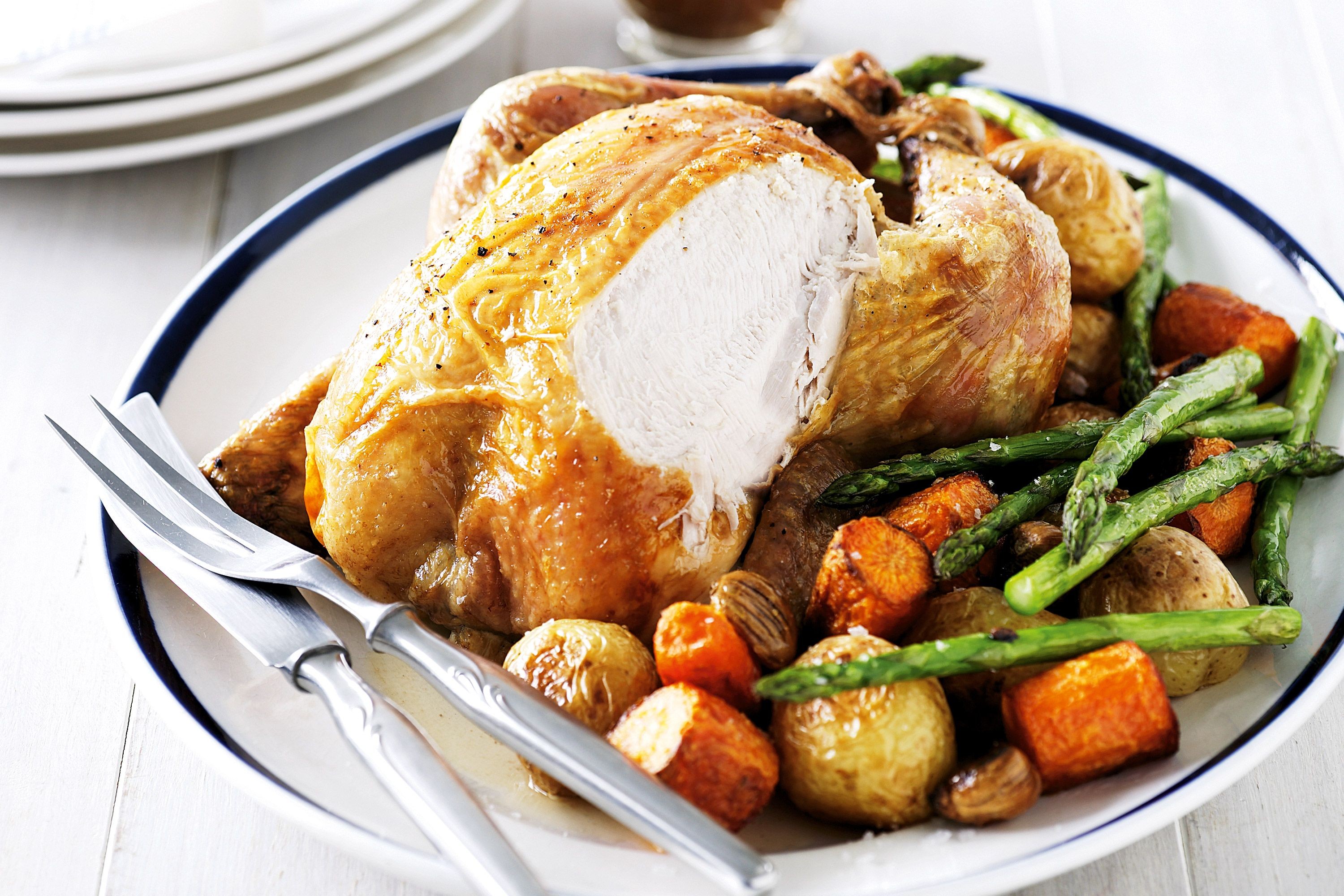 super-easy-roast-chicken-and-vegetables-81504-1